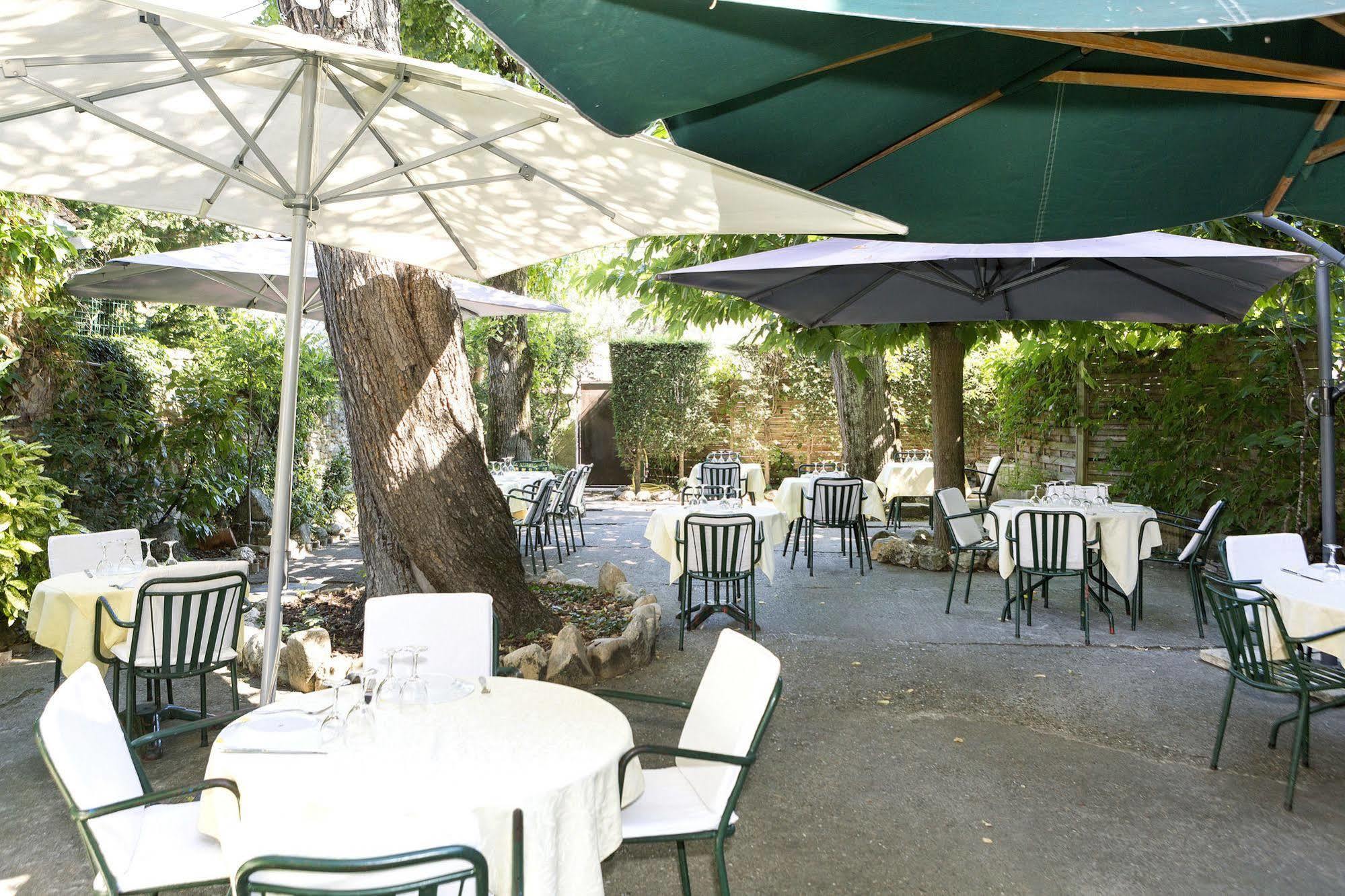 Logis Hotels - Hotel Restaurant Du Midi Revel  Exterior foto